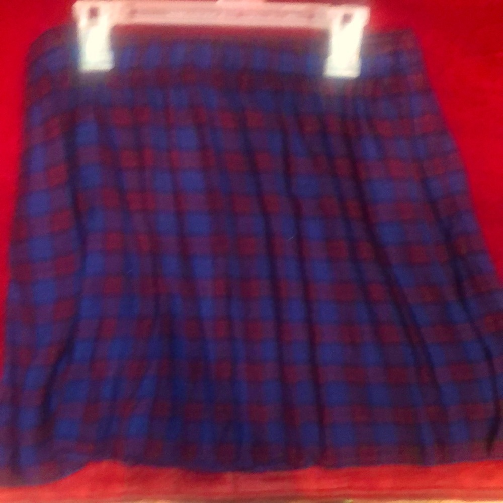 Abercrombie and Fitch plaid flannel short skirt with pockets Super soft & cozy.